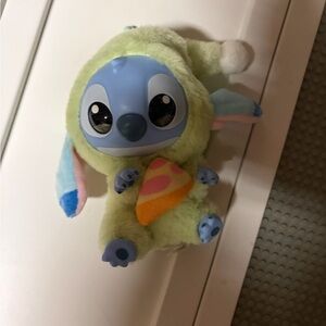 Disney Miniso Stitch Labubu - Green with pizza